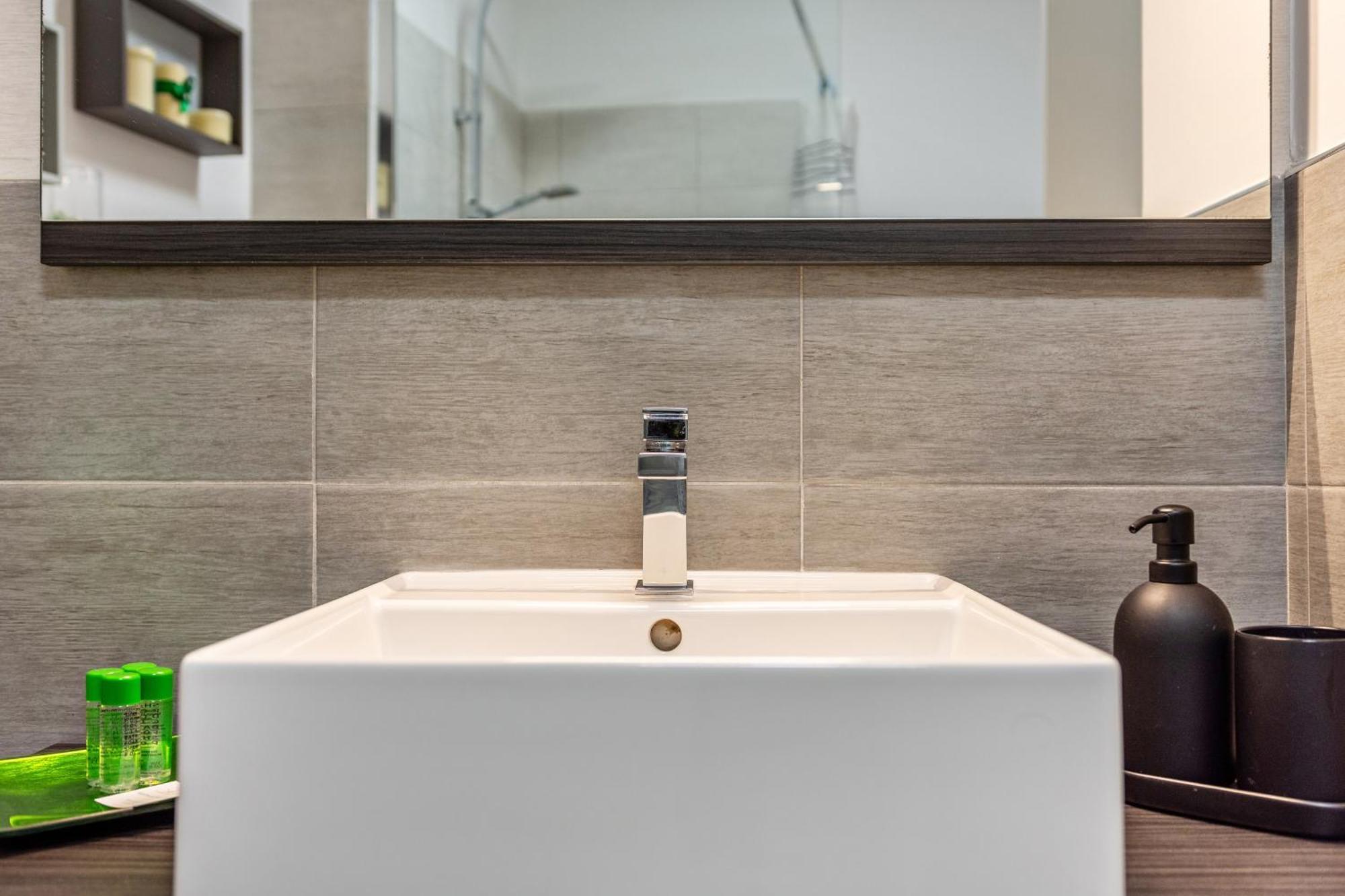 The Smart Flat Lejlighed Bolzano Eksteriør billede